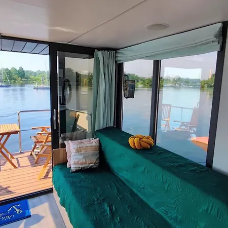 Houseboat Water Boy Plywajacy Dom Na Wodzie Lodz *